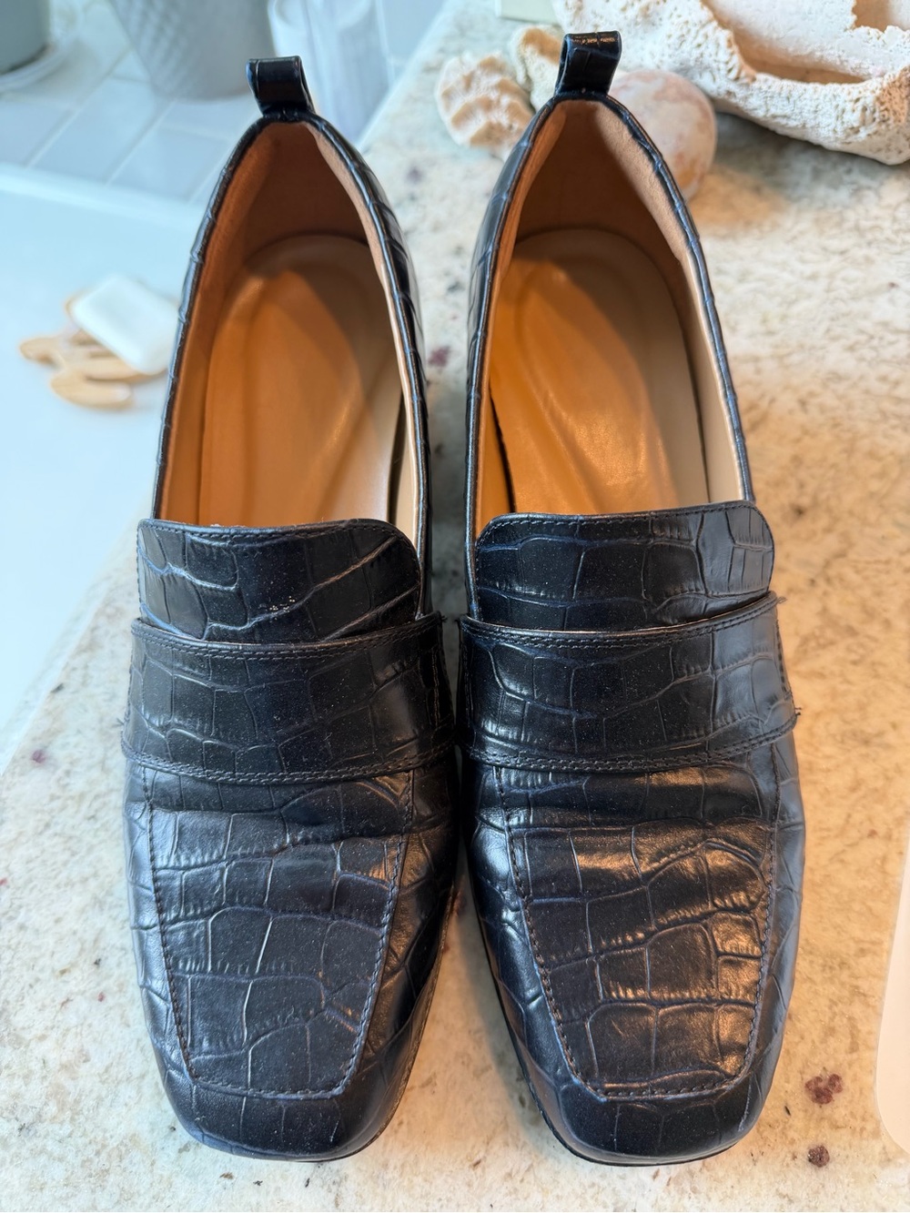 Easy Spirit Black Croc-Embossed Leather Loafers - Picture 2 of 4